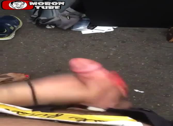Video :Jerked off by a stranger at a street party